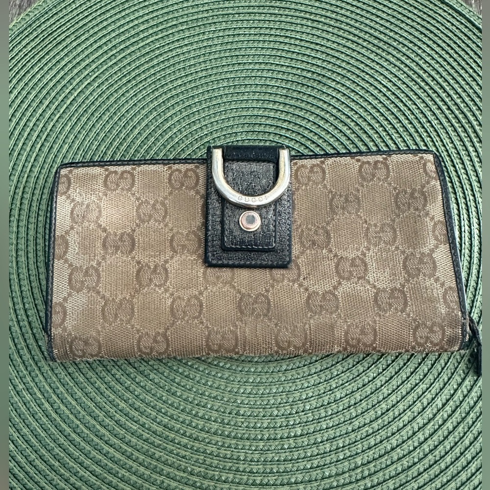 Gucci wallet